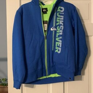 Quicksilver NWT hoodie with fleece lining. Size M 10/12